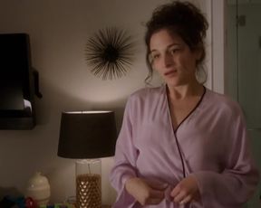 Naked scene Jenny Slate Nude - Married s01e06 (2014) TV show nudity video