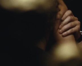 Elisa Tovati Nude - 99 francs (2007)