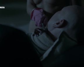 TV show scene Femke Lakerveld Nude - Van God Los s04e05 (2017) 