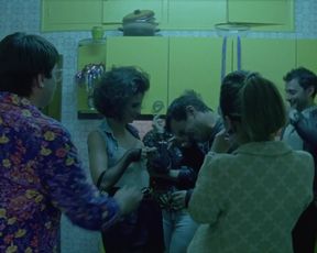 Marta Bassols - El futuro (2013) celeb hot video scene