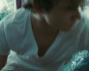 Amy Wren - uwantme2killhim (2013) celebs hot movie scene