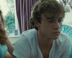 Amy Wren - uwantme2killhim (2013) celebs hot movie scene