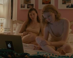 Hannah Gross, Deragh Campbell - I Used to Be Darker (2013) celebs naked