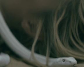 Dianna_Agron, Paz_de_la_Huerta nude - Bare (2015)