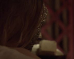 Lina Gorbaneva - Aguila Roja s07e01 (2015) actress nude scene