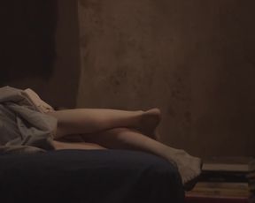 Gaby Hoffmann nude, Carrie Brownstein - Transparent_s02e03 (2015)