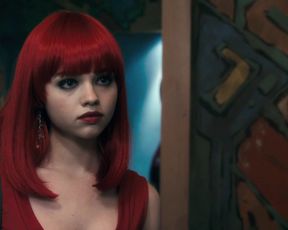 India Eisley - Kite (2014) celeb sexy video