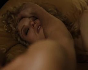 Penelope Mitchell, Jessica Pike naked - Zipper (2015)