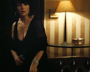 Juliette_Binoche__Kristen_Stewart_-_Clouds_of_Sils_Maria (2014)