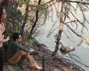 Juliette_Binoche__Kristen_Stewart_-_Clouds_of_Sils_Maria (2014)