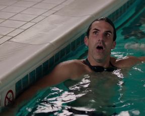 Melanie Lynskey sexy - Goodbye_to_All_That (2014)