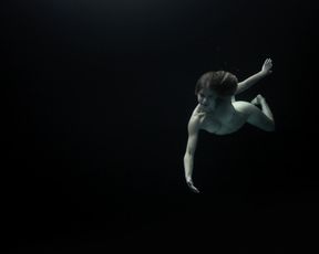 Gemita_Samarra naked -_Pressure (2015)