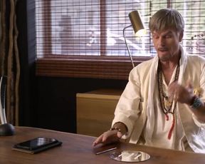 Leslie_Bibb_-_Salem_Rogers_s01e01 (2015)