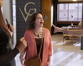 Leslie_Bibb_-_Salem_Rogers_s01e01 (2015)