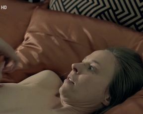Katja Danowski - Komm schon! s01e02 (2015) actress nude scene