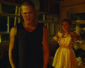 Anastasiya Pronina - Tryapichnyy soyuz (2015) celebs hot movie scene