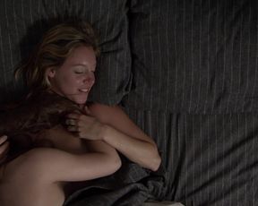 Noemie Yelle, Carla Turcotte - FemininFeminin s01e01 (2014) celeb topless scenes.