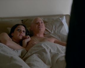 Diana_Terranova__Kelen_Coleman_-_Californication_s07e12 (2014)