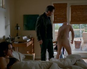 Diana_Terranova__Kelen_Coleman_-_Californication_s07e12 (2014)