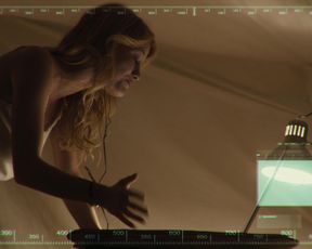 Ashley Hinshaw sexy - The_Pyramid (2014)