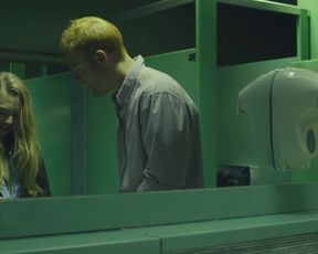 Amanda Seyfried nude - Fathers_and_Daughters (2015)