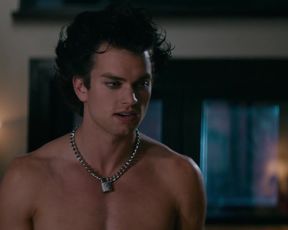 Victoria_Justice_-_Naomi_and_Ely_s_No_Kiss_List (2015)