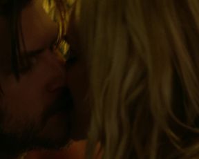 Laura_Vandervoort_-_Bitten_s01e09 (2014)