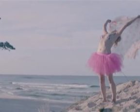 Agnieszka Zulewska nude - Chemia (2015)