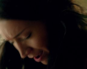 Louise Barnes, Jessica Parker Kennedy – Black Sails s01e04 (2014) celebs hot movie scene