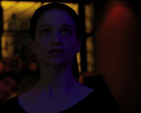 Raychel_Diane_Weiner_-_Flesh_and_Bone_s01e01 (2015) Hot Strip Scene