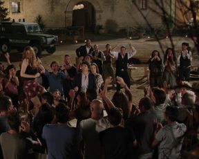 Laetitia Casta - Una Donna Per Amica (2014) actress hot scene