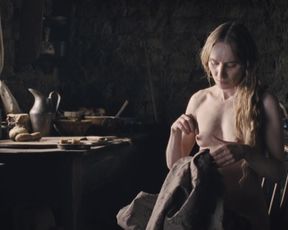 Sonja Richter, Miranda Otto - The Homesman (2014) celebs hot scene