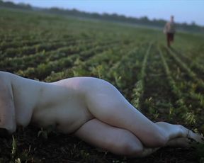 Chantal Bellavance, Celia Molinari Sebastia, Inga Knoth - Les traques (2014) celebrity nude videos