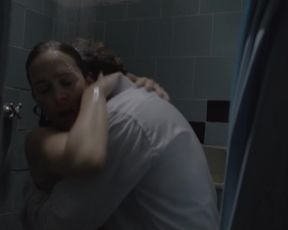 Gabriela Duarte - Ninguem Ama Ninguem... Por Mais de Dois Anos (2015) actress hot video scene