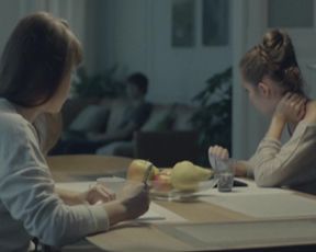 Vanda Hybnerova - Rodinny film (2015) celebs nude scene