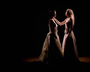 Patrícia Niedermeier, Ana Abbott - Dois Casamentos (2014) celebs nude video