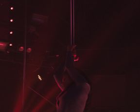 Sarah Hay naked - Flesh_and_Bone_s01e03 (2015) Strip Scene