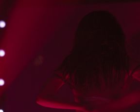 Sarah Hay naked - Flesh_and_Bone_s01e03 (2015) Strip Scene