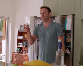 Lisa_Edelstein_-_Girlfriends_Guide_to_Divorce_s02e04 (2015)