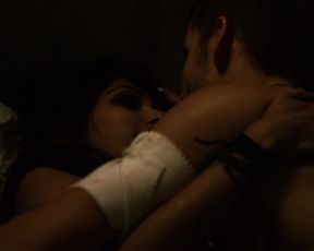 Freida_Pinto_-_Blunt_Force_Trauma (2015)