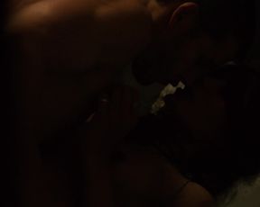 Freida_Pinto_-_Blunt_Force_Trauma (2015)