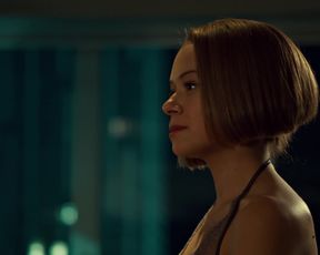 Tatiana_Maslany_-_Orphan_Black_s02e03-05_ (2014)