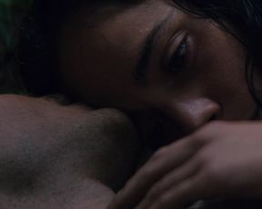 Alice Braga - El Ardor (2014) actress sexy