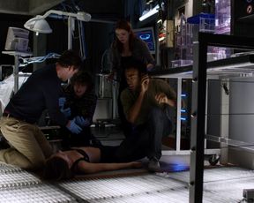 Olivia_Wilde_-_The_Lazarus_Effect (2015)