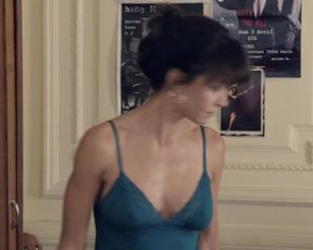 Sophie Marceau, Alexia Barlier – Tu veux… ou tu veux pas (2014) celebs hot scene