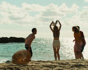 Imogen_Poots_-_A_Long_Way_Down (2014)