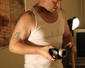 Svetlana Fedorova, Kit Langberg Rasmussen - For Min Brors Skyld (2014) celeb hot scene