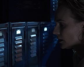 Diane_Kruger_-_The_Bridge_s02e01 (2014)