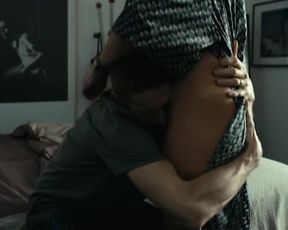 Ana Clara Fischer, Maria Fernanda Candido, Clara Choveaux, Barbara Paz - My Hindu Friend (2015) [uncut version]