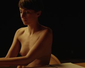 Erika Olaizola - Los tontos y los estupidos (2014) actress naked